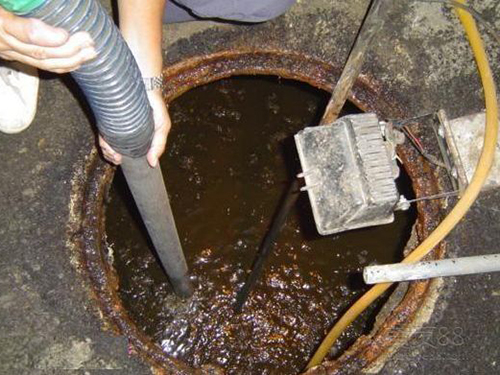 金口河隔油池清理