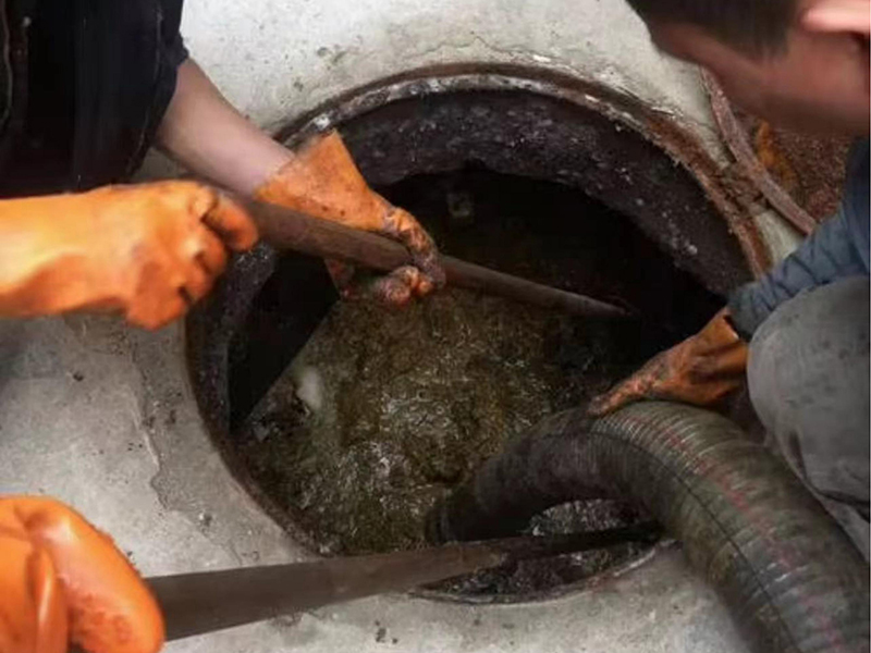 金口河清理化粪池时如何避免沼气的危害?